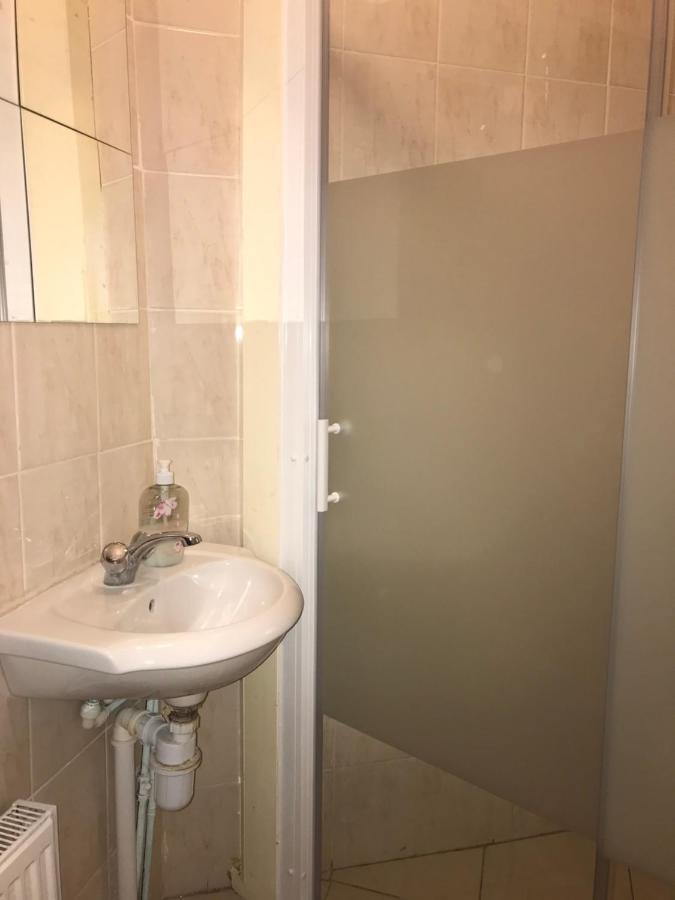 Lovely Budget Double Ensuite In Bricklane Лондон Экстерьер фото