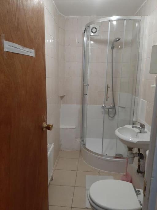 Lovely Budget Double Ensuite In Bricklane Лондон Экстерьер фото