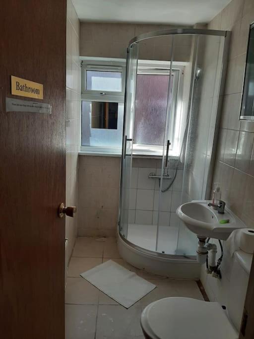 Lovely Budget Double Ensuite In Bricklane Лондон Экстерьер фото